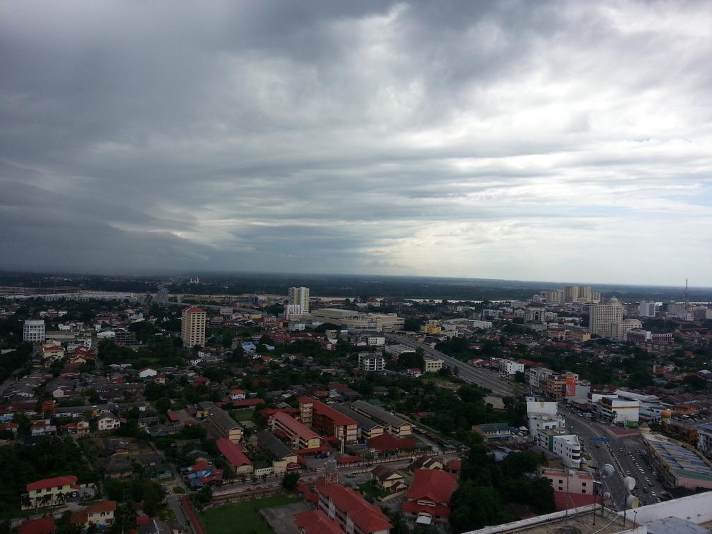 Mutiara Penthouse Hotel Кота-Бару Екстер'єр фото
