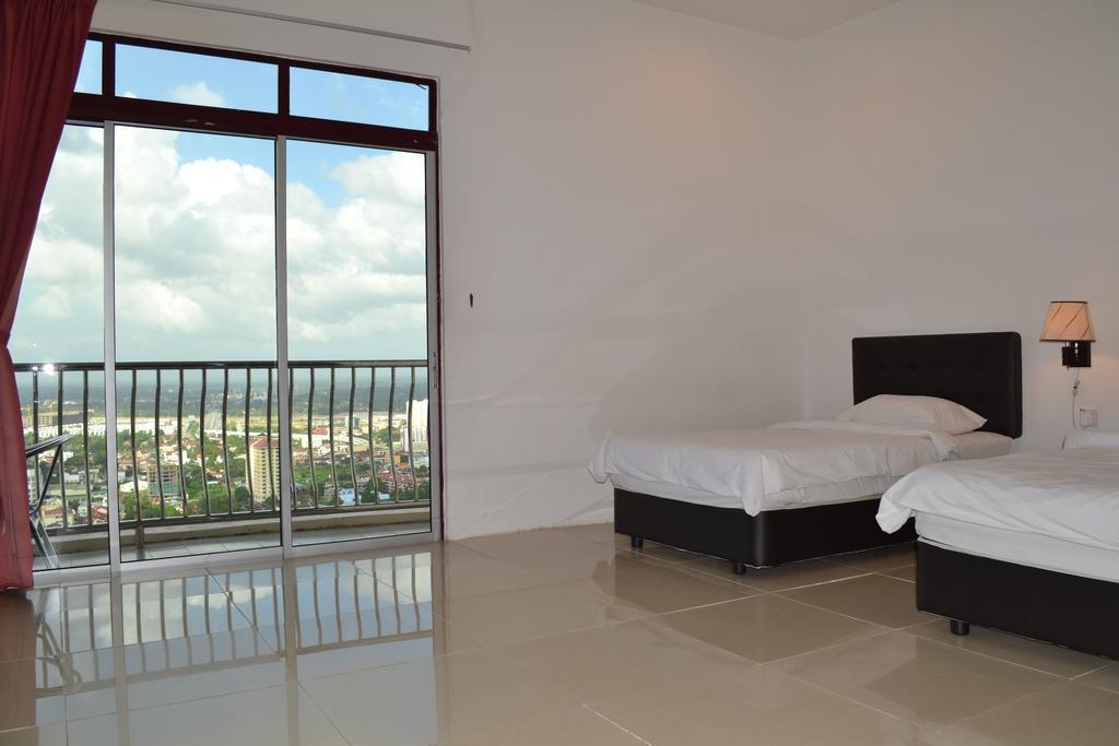 Mutiara Penthouse Hotel Кота-Бару Екстер'єр фото