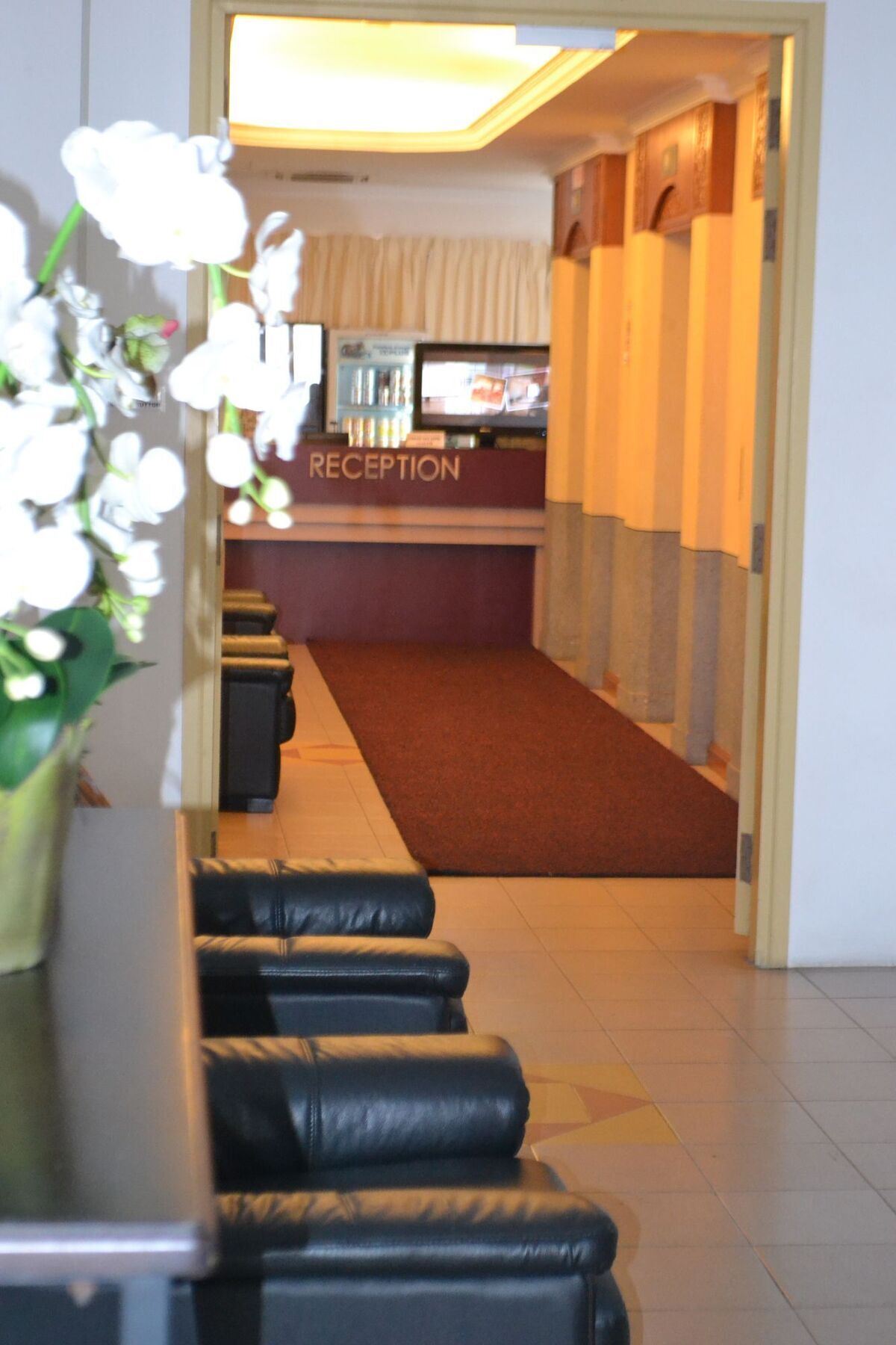 Mutiara Penthouse Hotel Кота-Бару Екстер'єр фото